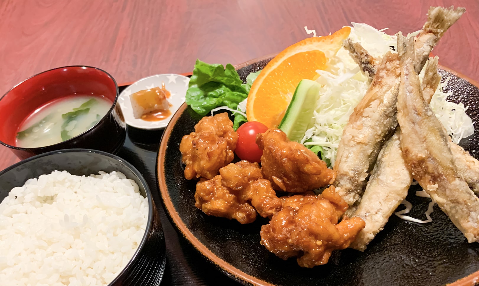 中華料理店 王府